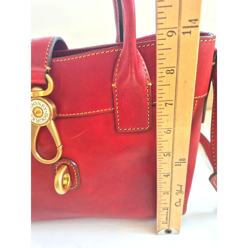 Dooney & Bourke Florentine Vachetta Red Leather Amelie Tote Purse Luxury Classic - Picture 6 of 9